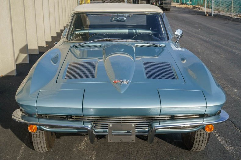 1963 Chevrolet Corvette 44