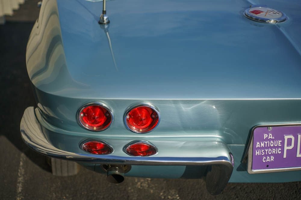 C00447 | 1963 Chevrolet Corvette | Motoexotica Classic Cars