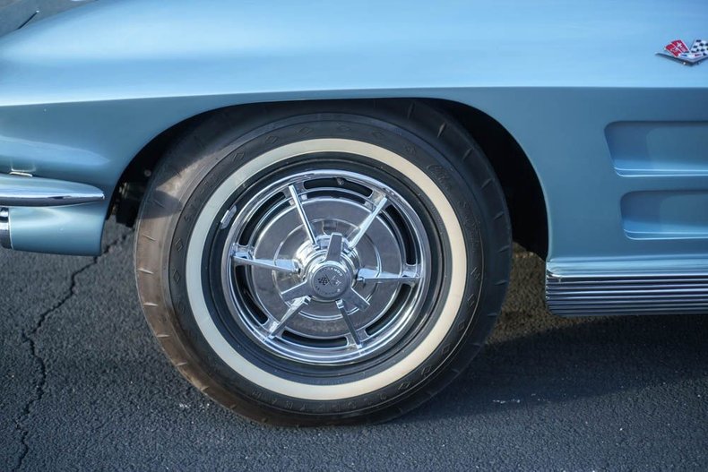 1963 Chevrolet Corvette 220