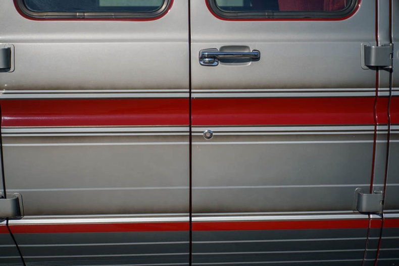 1991 Ford Customized Super Passenger Van 50