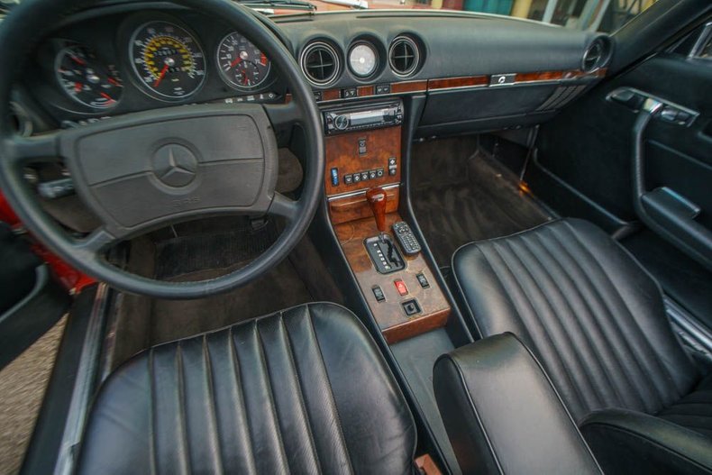 1988 Mercedes-Benz 560 SL 116