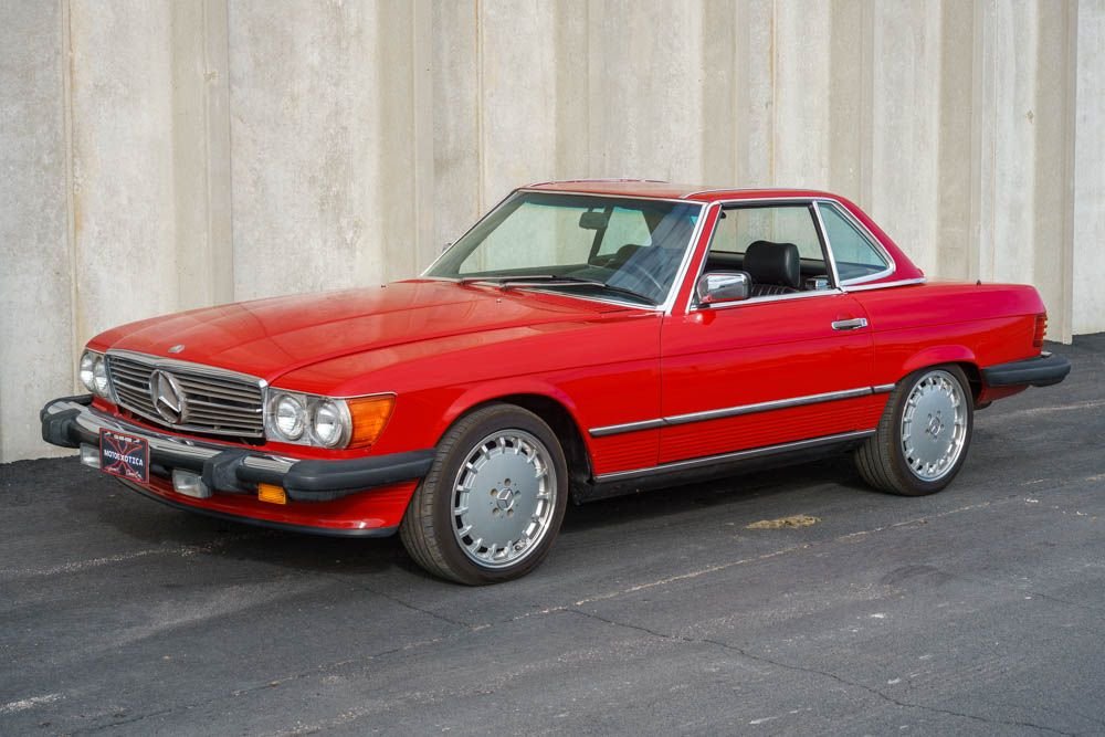 C00445.1 | 1988 Mercedes-Benz 560 SL | Motoexotica Classic Cars