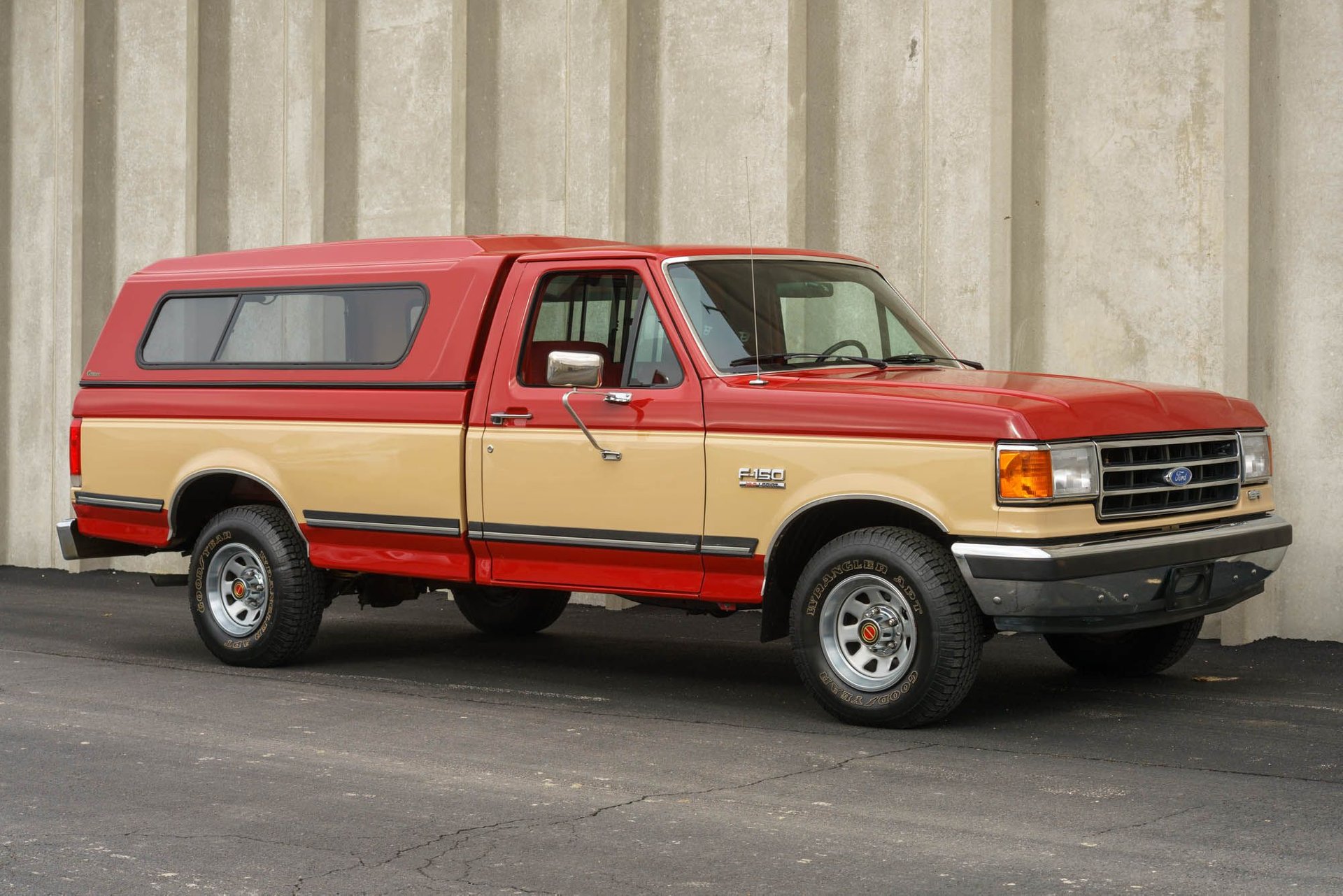 1990 ford f 150 xlt lariat pickup truck