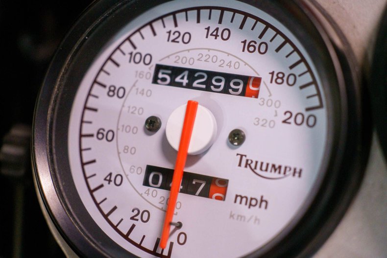 1998 Triumph Daytona 1200 SE 56
