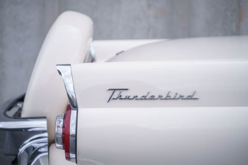 1956 Ford Thunderbird 11