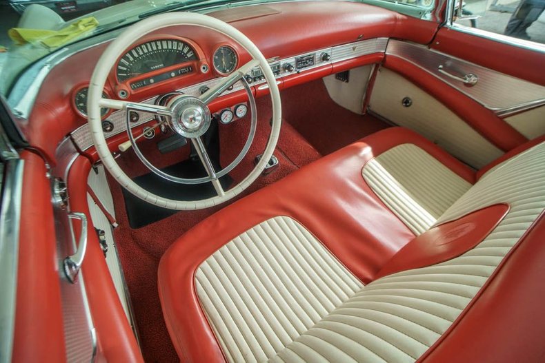 1956 Ford Thunderbird 17
