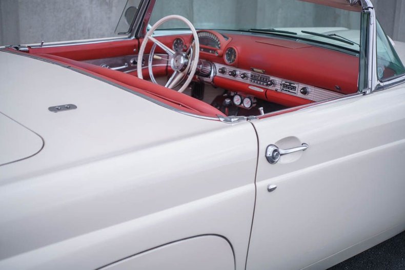 1956 Ford Thunderbird 69