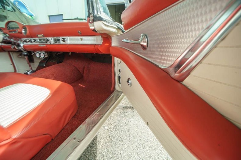 1956 Ford Thunderbird 102
