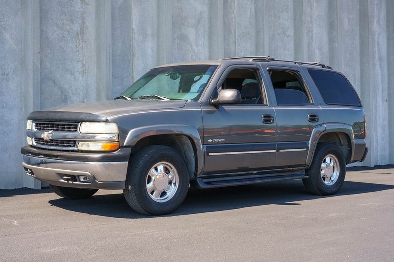 2002 Chevrolet Tahoe 1