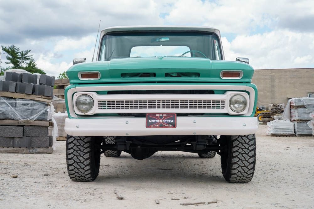 240411 | 1965 Chevrolet Custom C10 4x4 Pickup 4x4 Pickup | Motoexotica Classic Cars