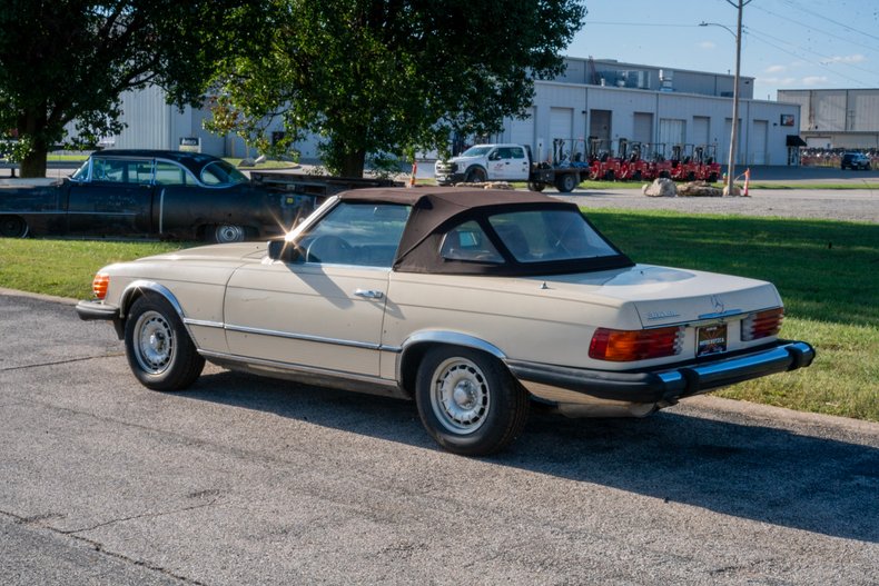 1983 Mercedes-Benz 380 SL 21