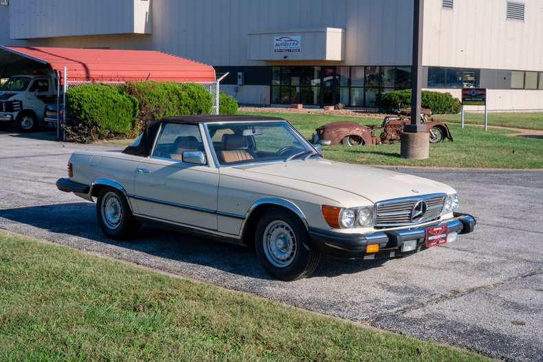 1983 Mercedes-Benz 380 SL 30