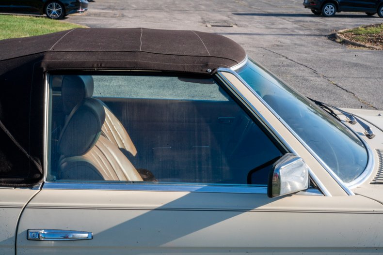1983 Mercedes-Benz 380 SL 59