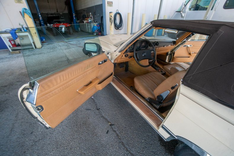 1983 Mercedes-Benz 380 SL 6