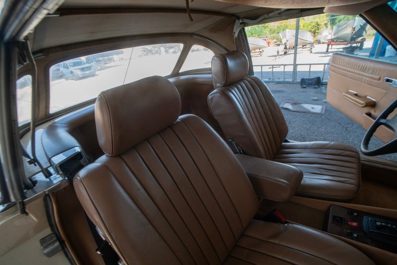 1983 Mercedes-Benz 380 SL 71