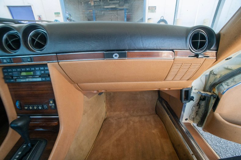 1983 Mercedes-Benz 380 SL 82