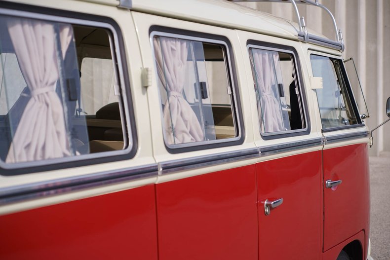 1974 Volkswagen Type 2 | Motoexotica Classic Cars