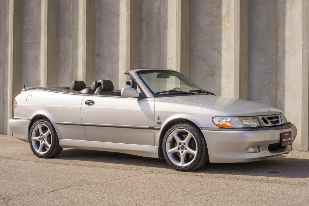 211020 | 2002 Saab 9-3 Viggen convertible | Motoexotica Classic Cars