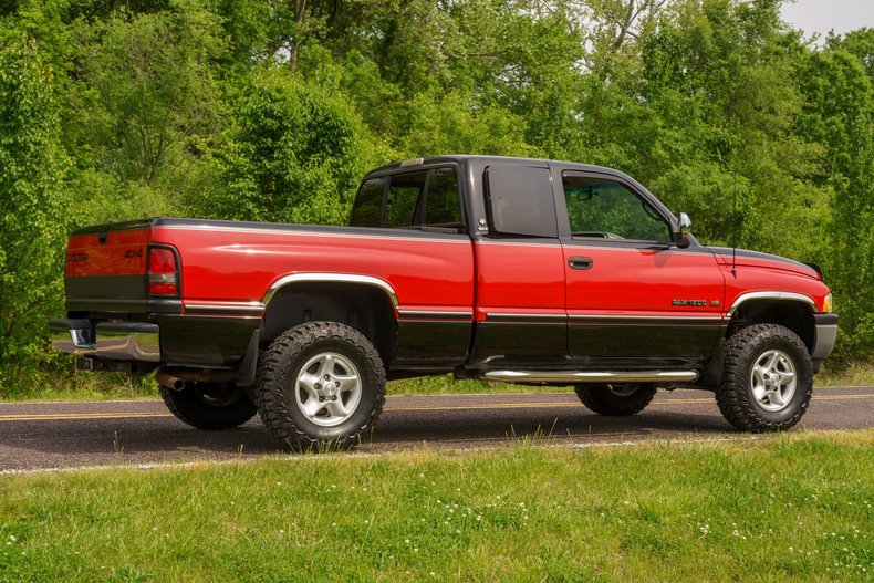 1997 Dodge Ram Pickup 1500 | Motoexotica Classic Cars