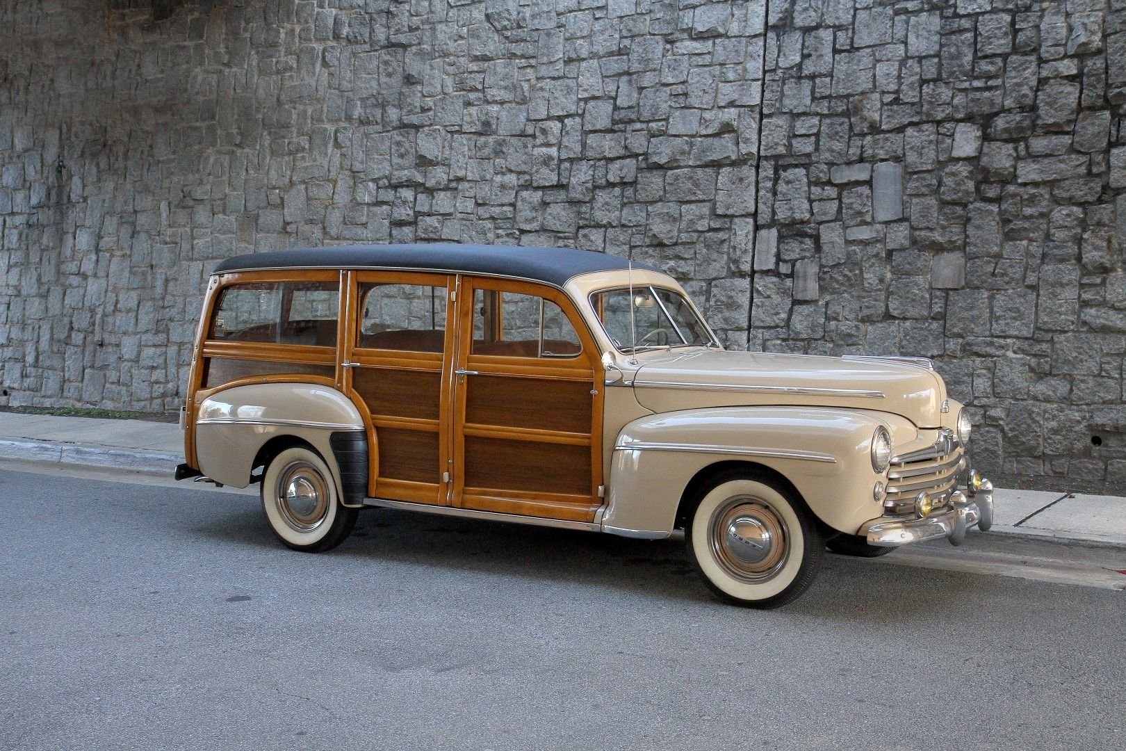 1948 ford super deluxe station wagon