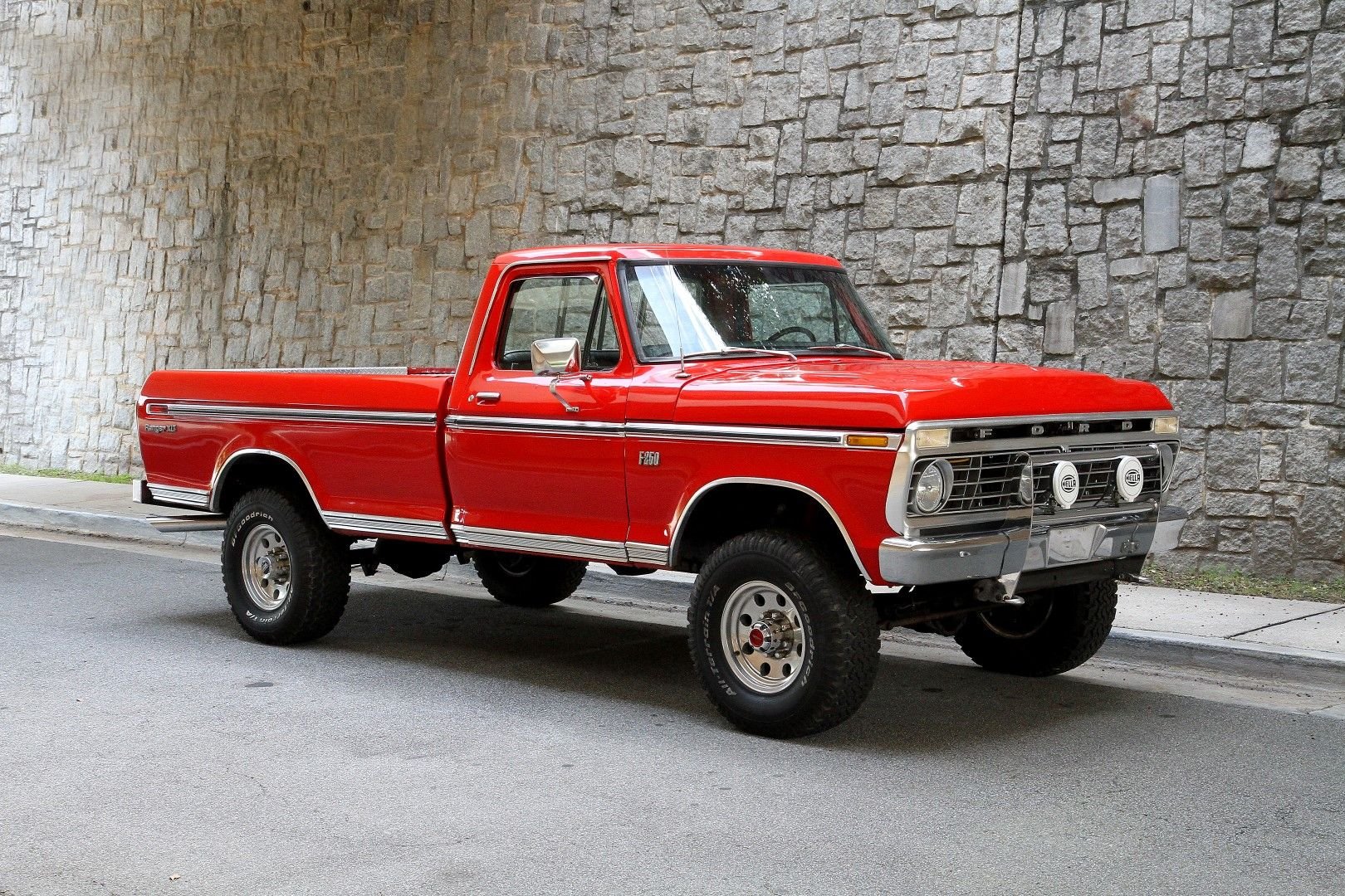 1975-ford-f250