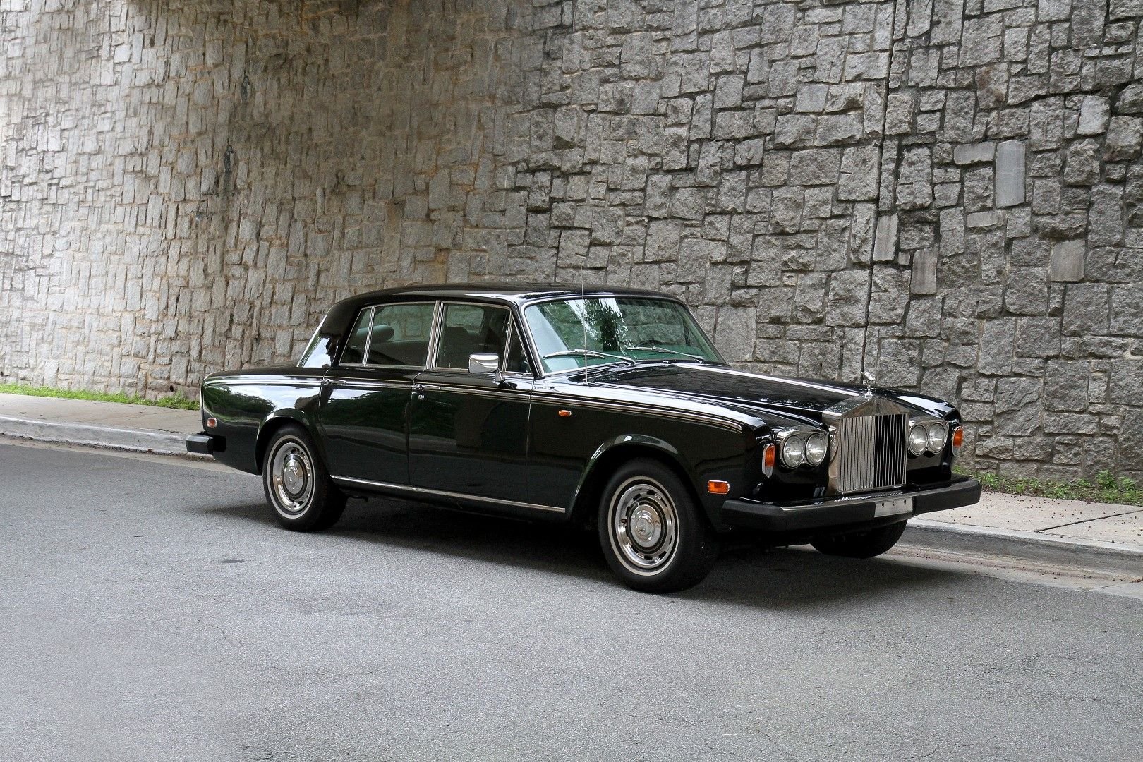 Roarington Metaland: Rolls Royce Silver Shadow