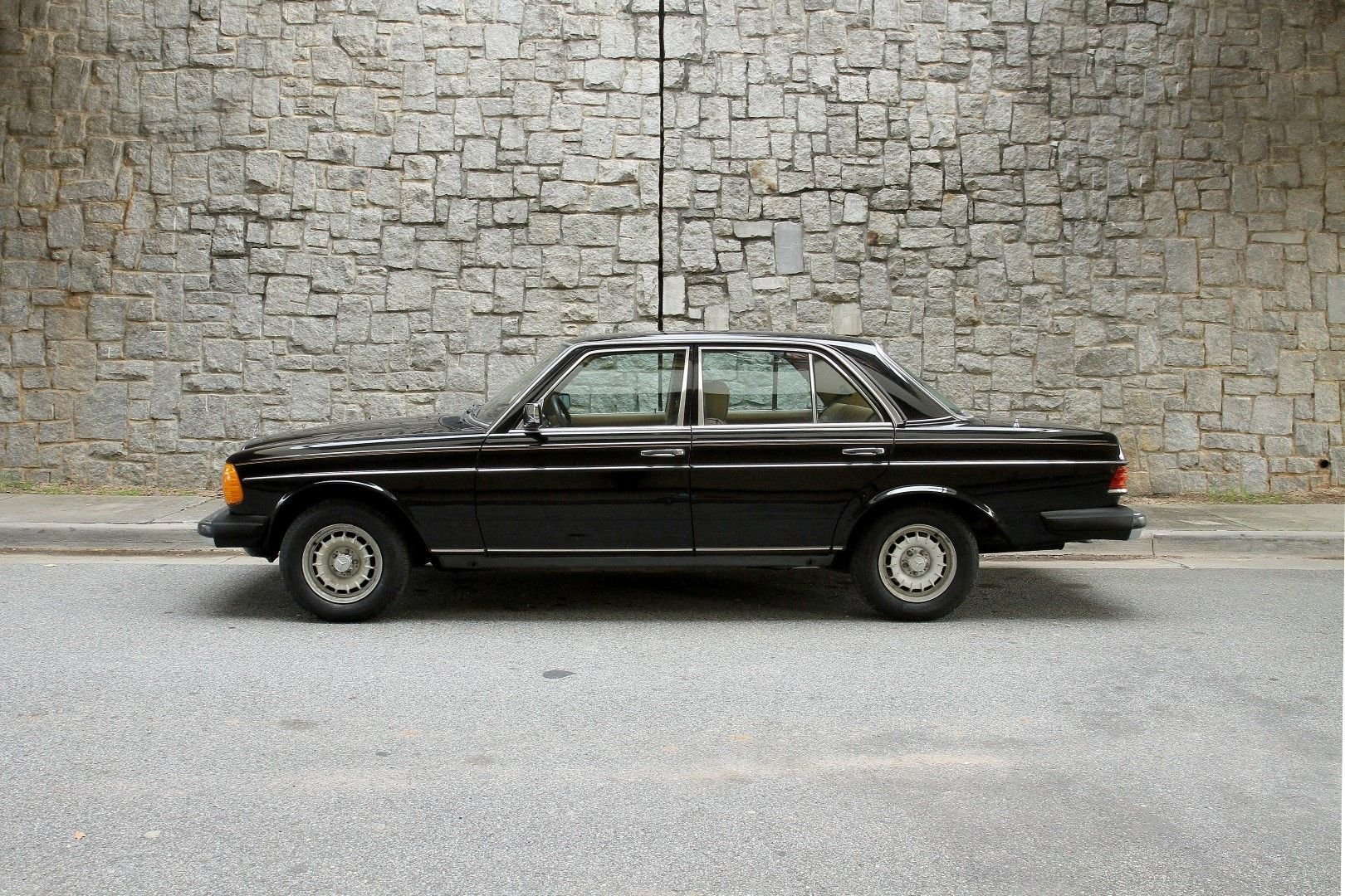 1983 Mercedes Benz Diesel