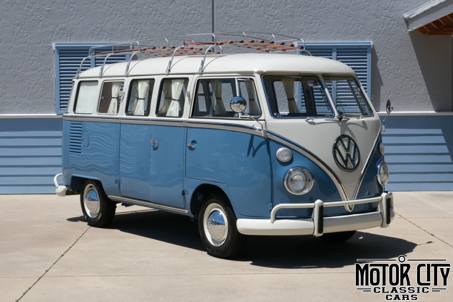 1970 Volkswagen Microbus | Motor City Classic Cars