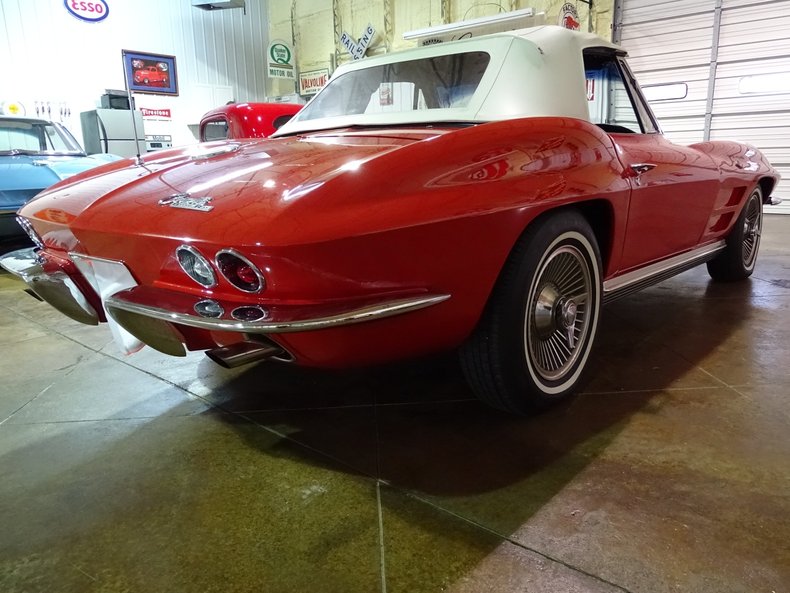 1965 Chevrolet Corvette 8