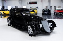 For Sale 1933 Ford VICKY 2-DR SEDAN 572/620HP