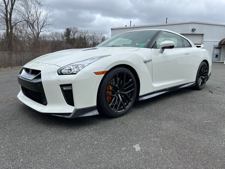 2017 Nissan GT-R