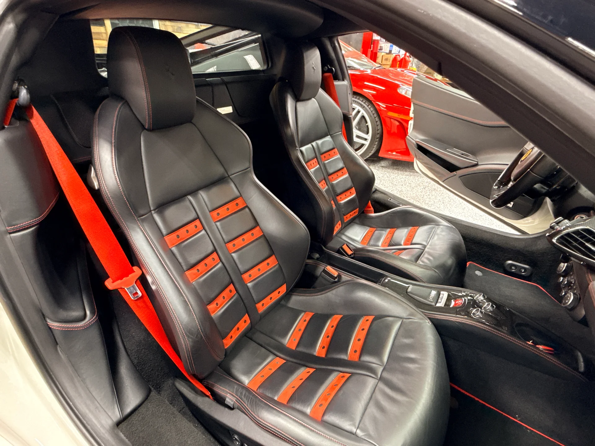 2013 Ferrari 458 Italia Base - Photo 37