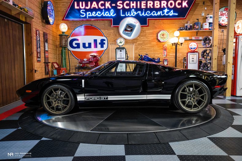 2006 Ford GT 96