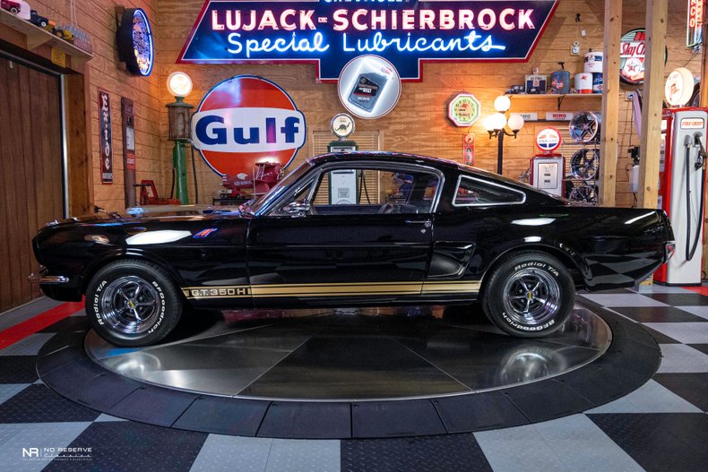 1965 Ford Mustang 82