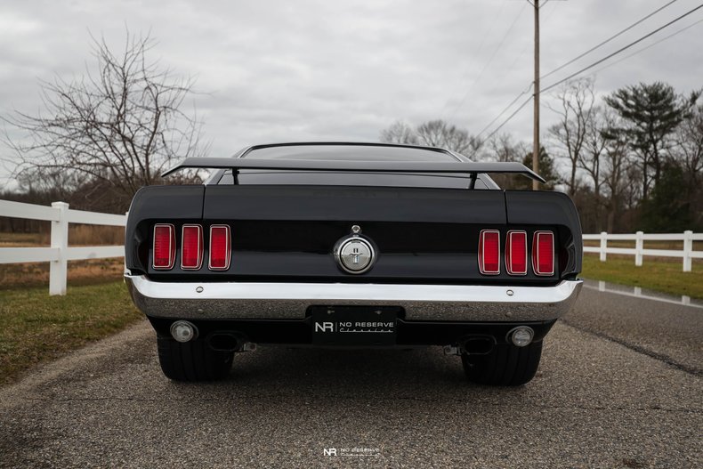 1969 Ford Mustang 32