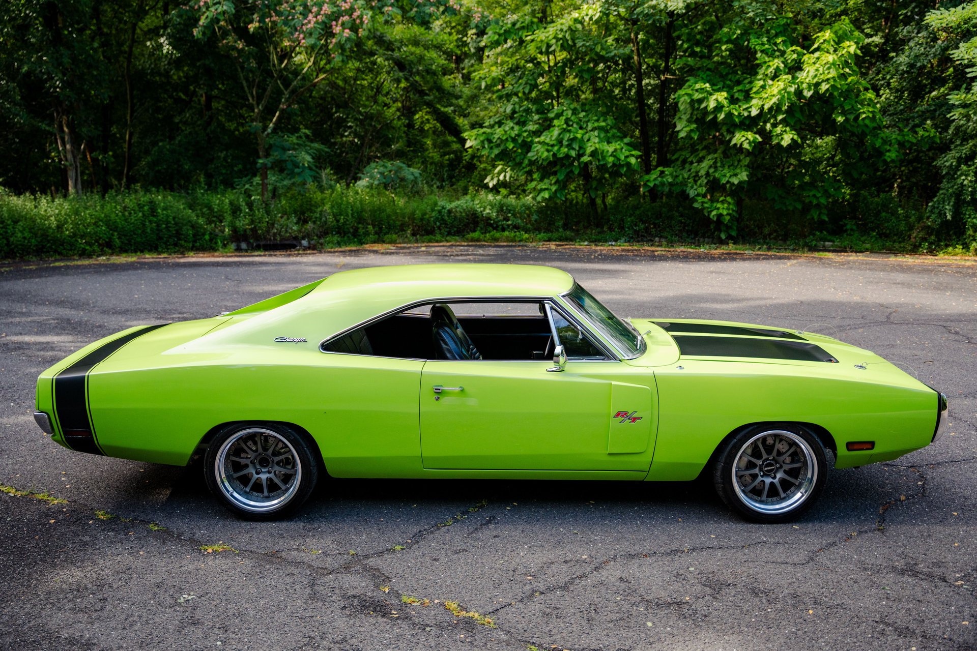 For Sale 1970 Dodge Charger R/T HEMI Powered V8 5 Speed Pro-Touring Restomod