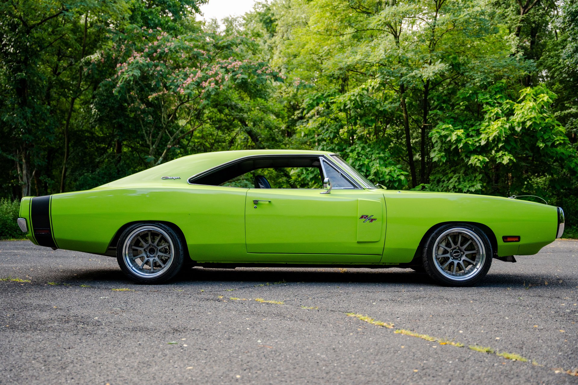 For Sale 1970 Dodge Charger R/T HEMI Powered V8 5 Speed Pro-Touring Restomod