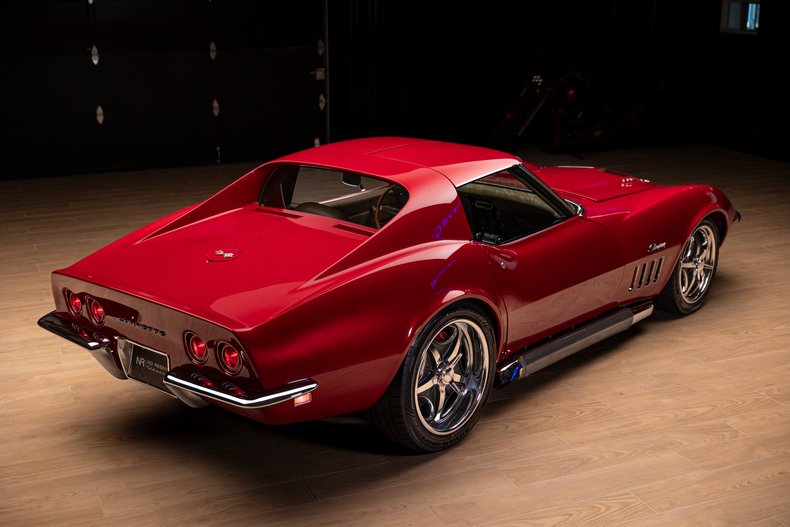 1969 Chevrolet Corvette 38