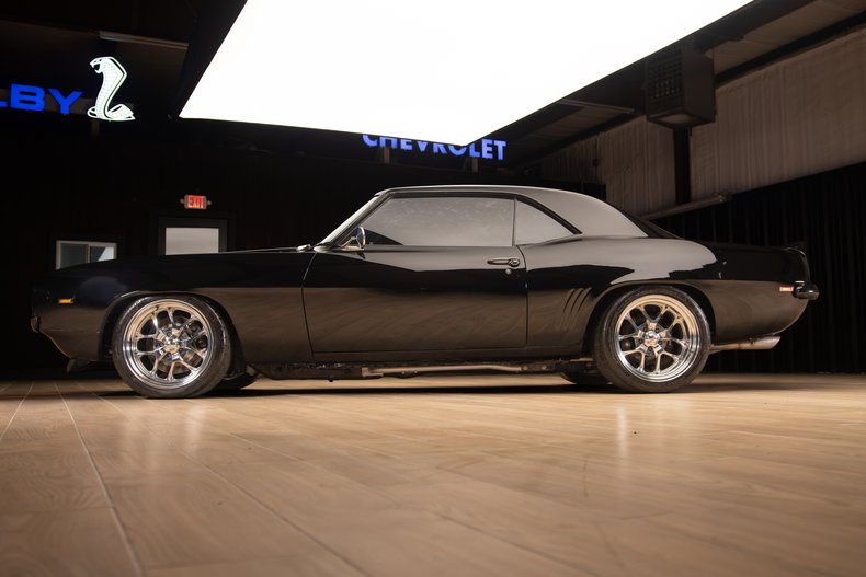1969 Chevrolet Camaro 16