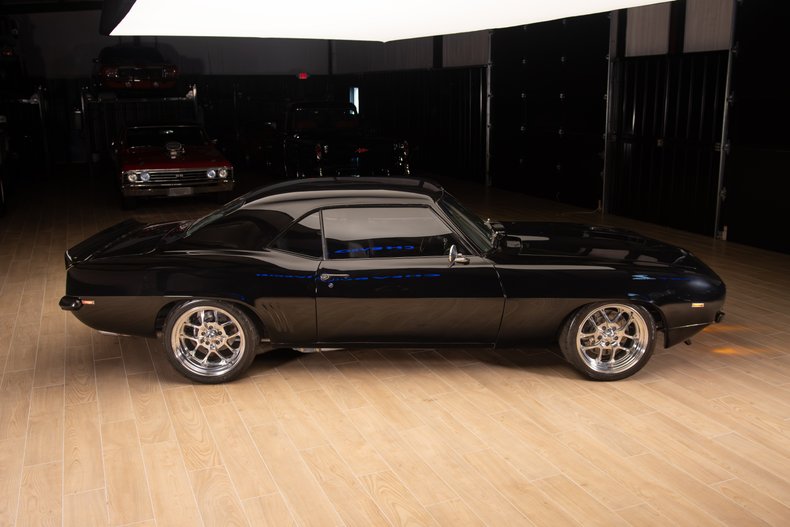 1969 Chevrolet Camaro 26