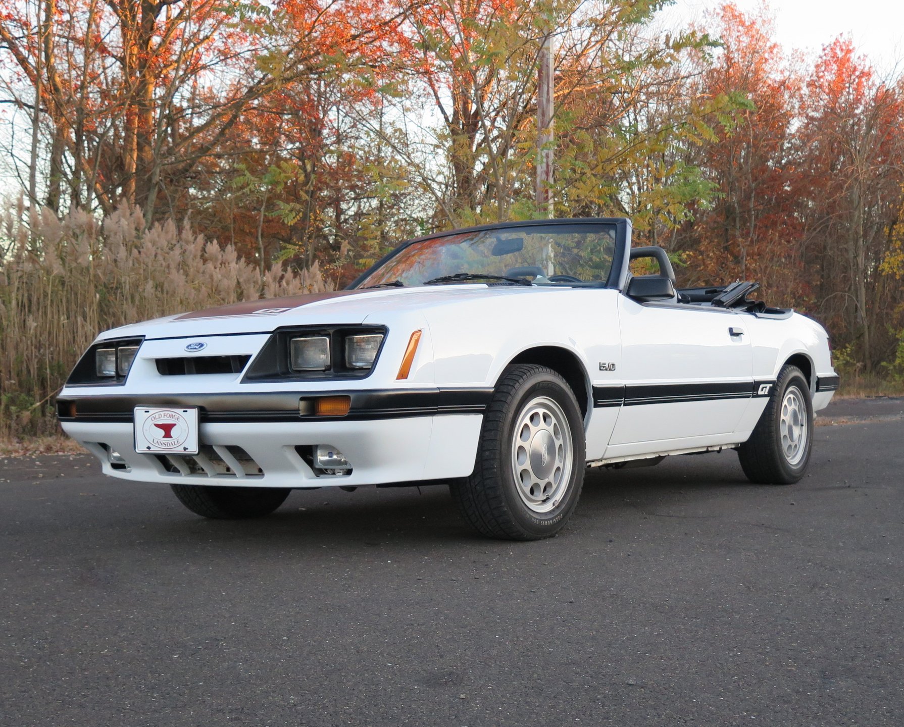 1985 ford mustang gt convertible