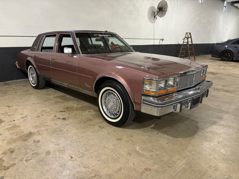 1977 Cadillac Seville 16-Page Original Sales Brochure – Very Good Condition