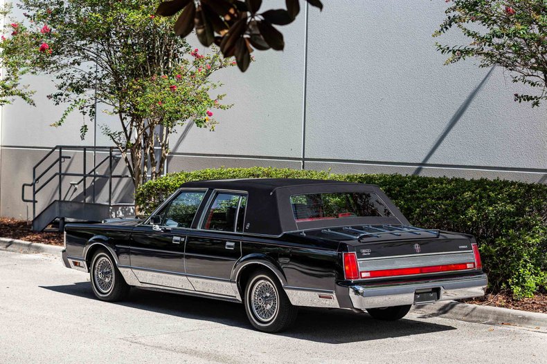 For Sale 1989 Lincoln Town Car