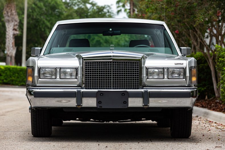 For Sale 1986 Lincoln Town Car