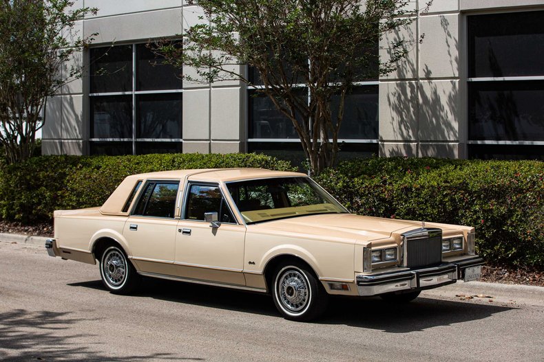 For Sale 1984 Lincoln Town Car