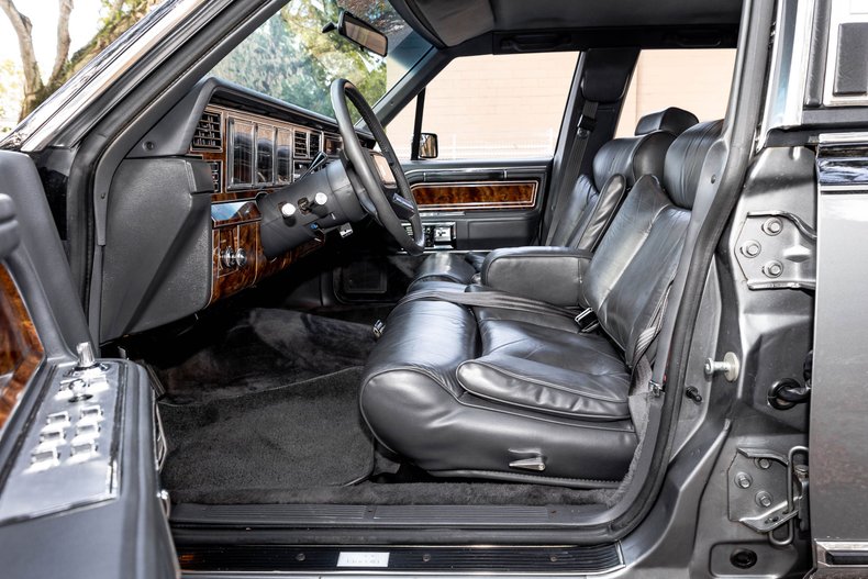 For Sale 1984 Lincoln Town Car