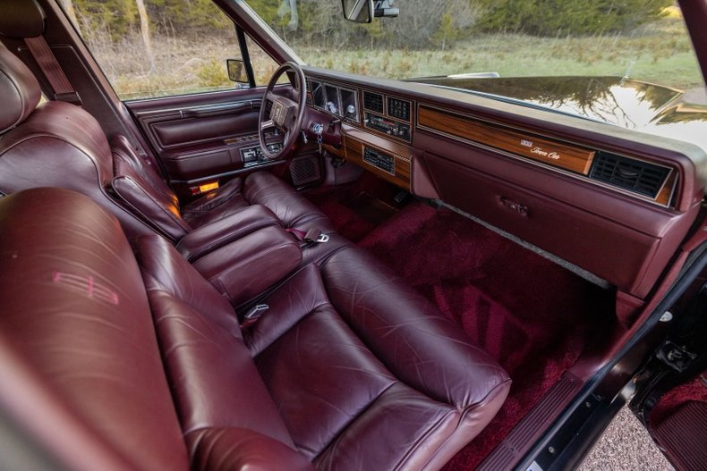For Sale 1988 Lincoln Town Car