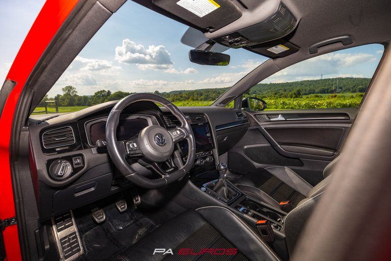 2018 Volkswagen Golf R | PA Euros