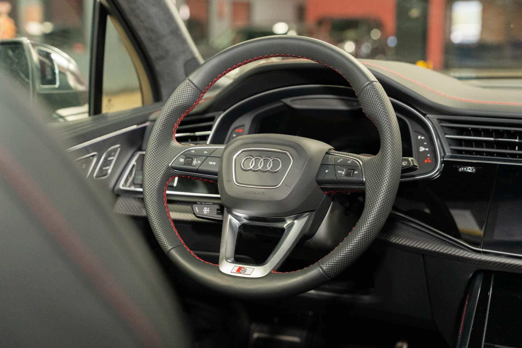 2025 Audi SQ7 Prestige - Photo 40