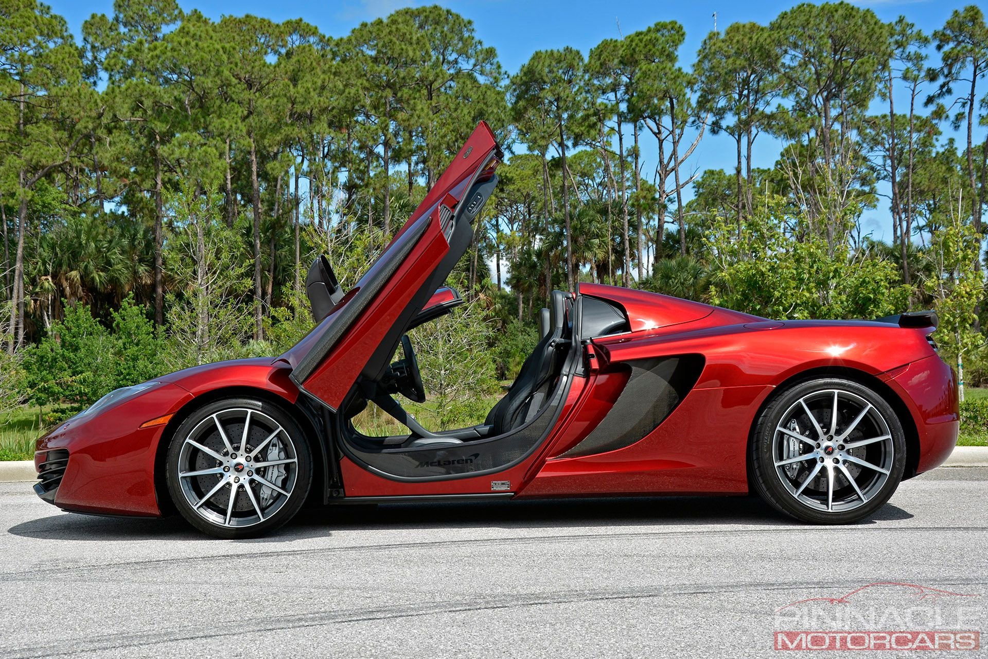 30134156 | 2013 McLaren MP4-12C Spyder | Pinnacle Motorcars